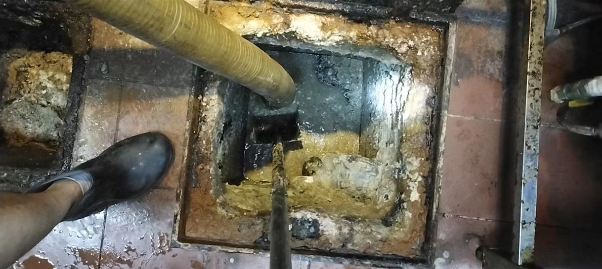 潢川污水池清理一般都有毒气，怎么预防中毒呢？