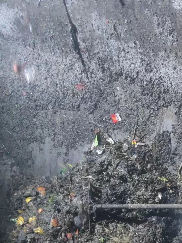 潢川污水池清理
