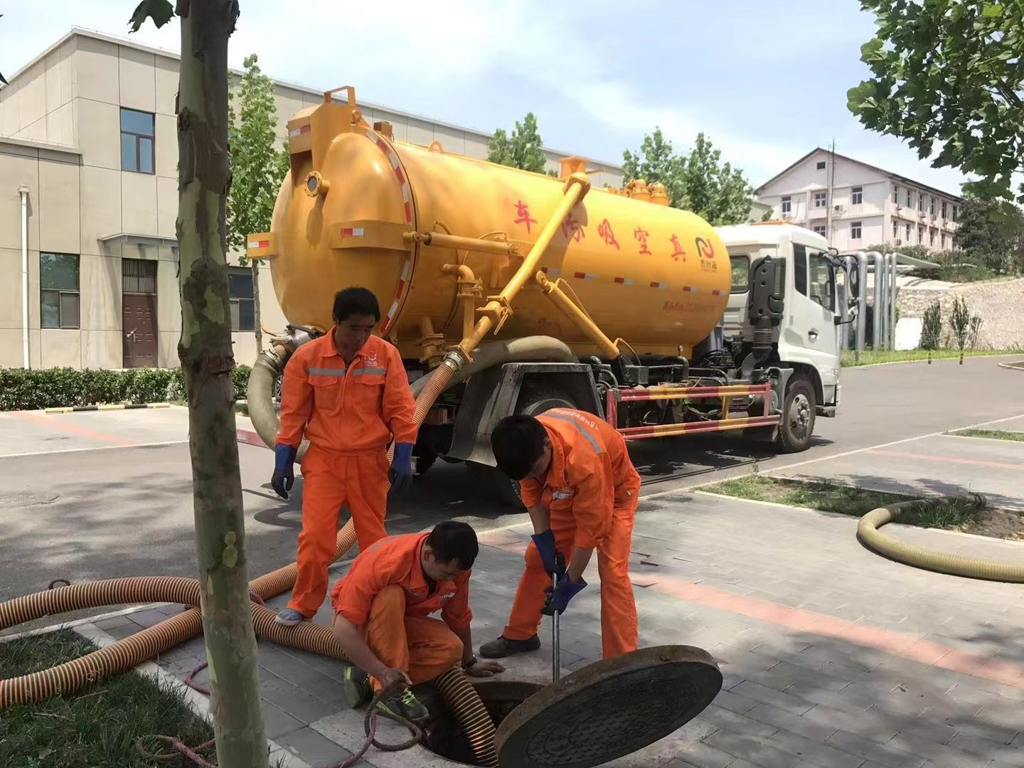 潢川化粪池清理与5-8吨吸粪车施工效率分析